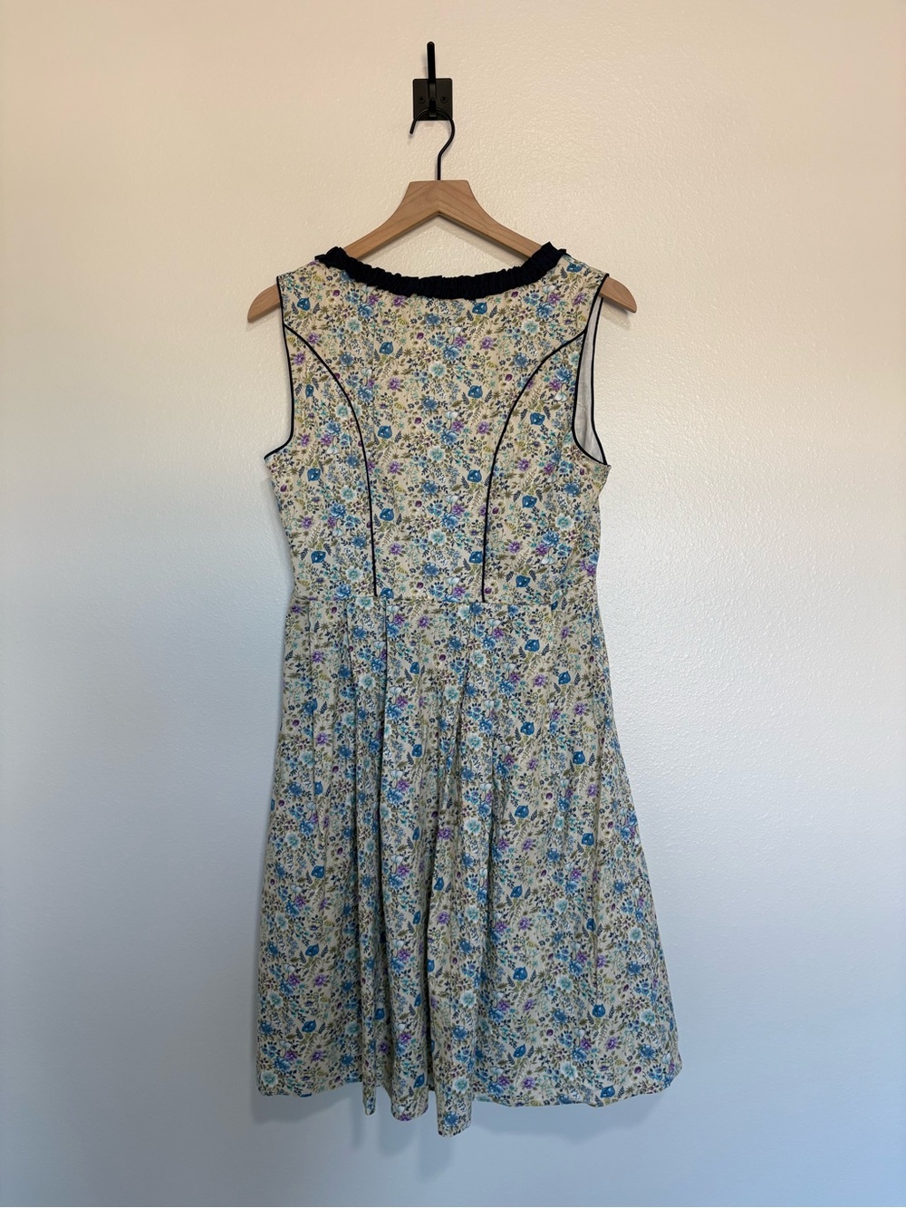 NWT Scarlett Darkness Floral Corset Sleeveless Fit & Flare Mini Dress Medium - Picture 6 of 9